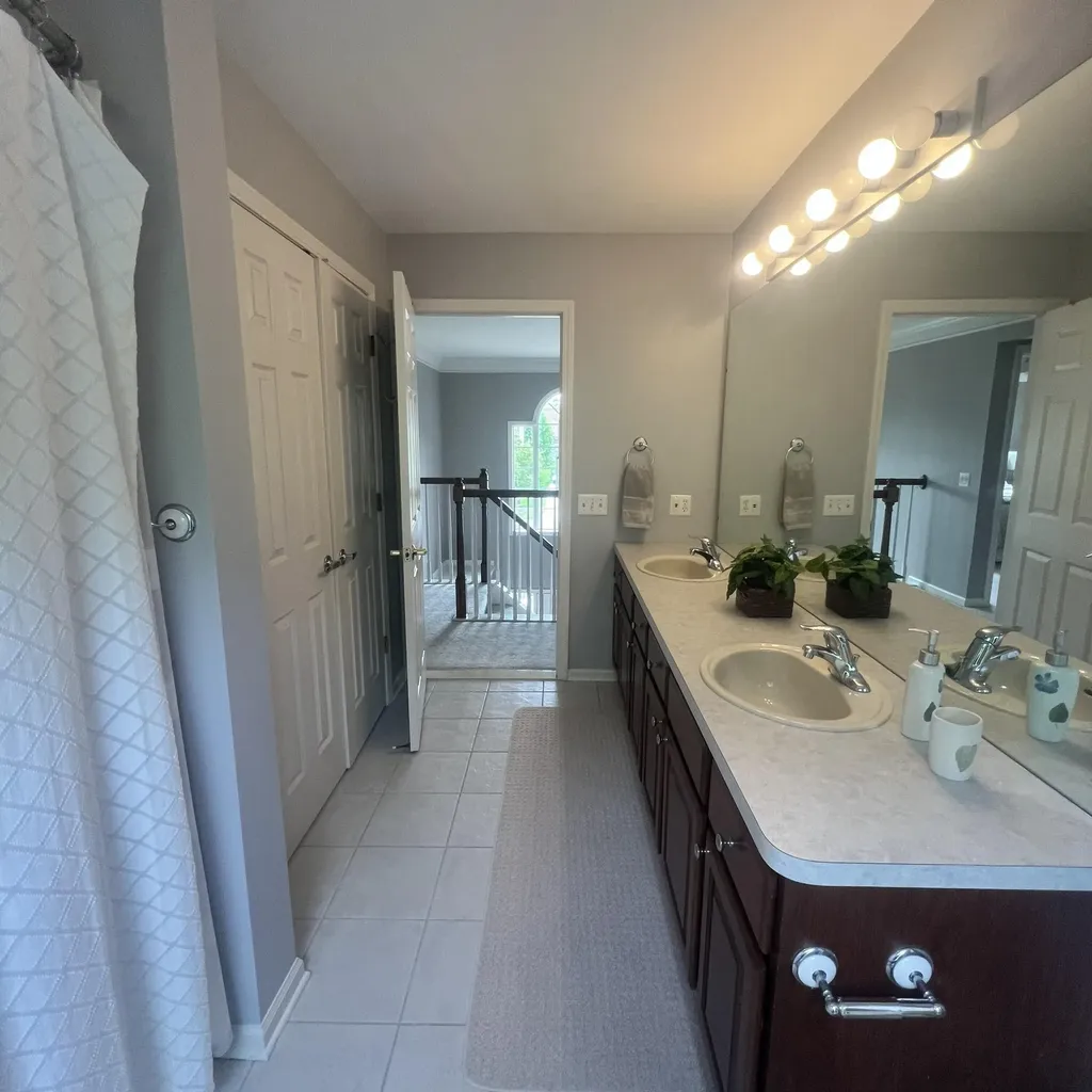 8250 Hummingbird Drive Ypsilanti Charter Township MI 48197