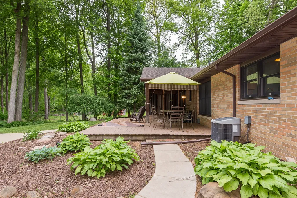 3140 Happy Valley Road Summit Township MI 49203