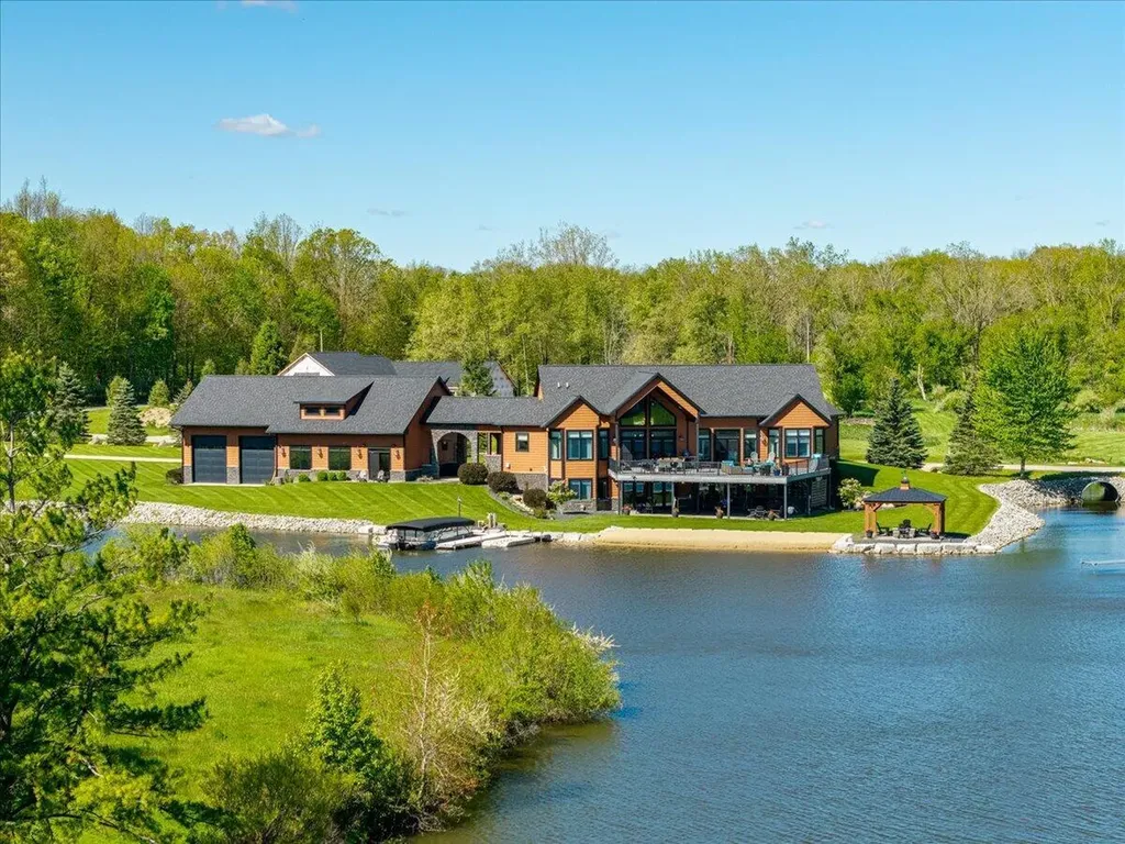 8750 Dalton Road Cambridge Township MI 49265