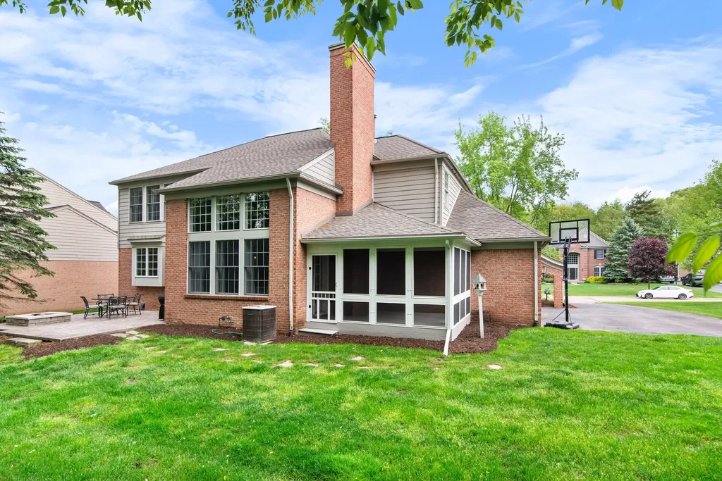 9360 Lexford Way Brighton Township MI 48114
