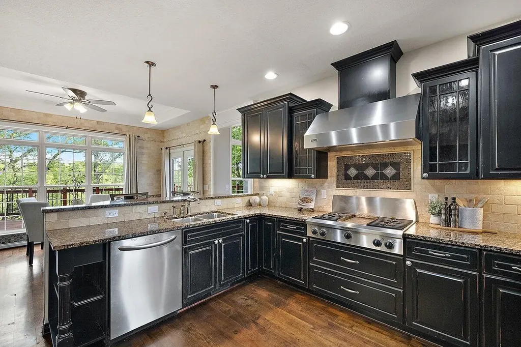 11137 Jeanette Drive Hamburg Township MI 48189