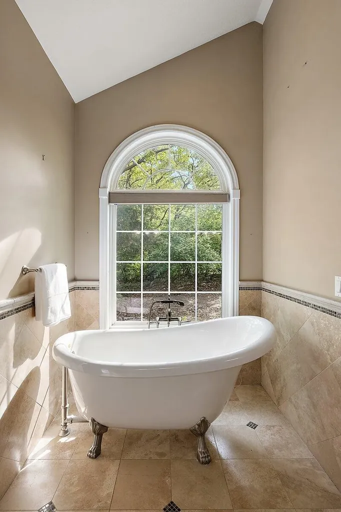 11137 Jeanette Drive Hamburg Township MI 48189