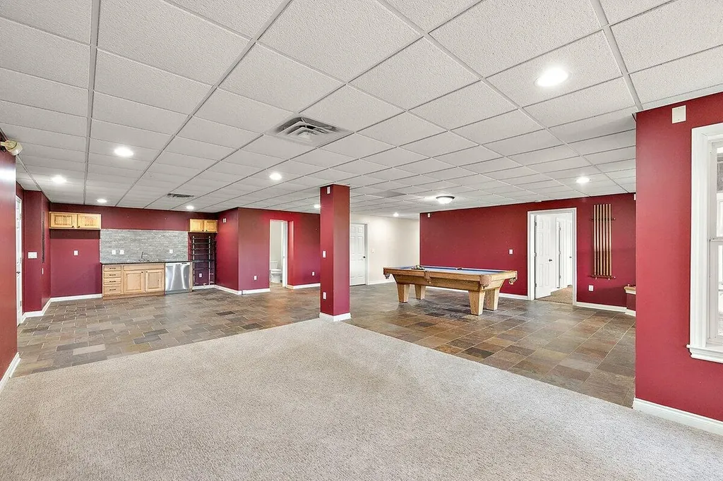 11137 Jeanette Drive Hamburg Township MI 48189