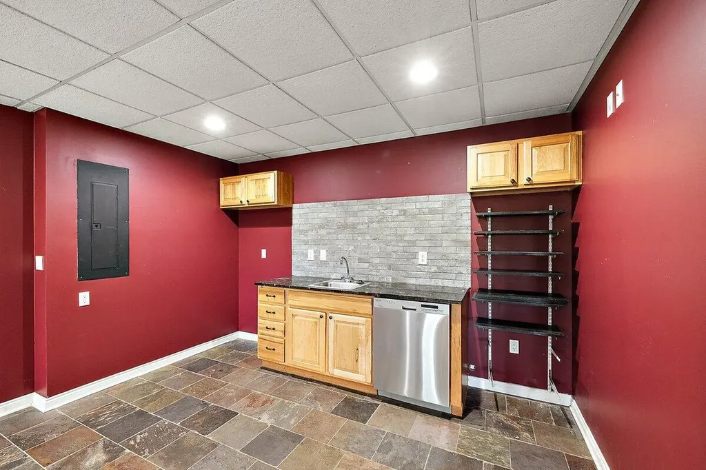 11137 Jeanette Drive Hamburg Township MI 48189