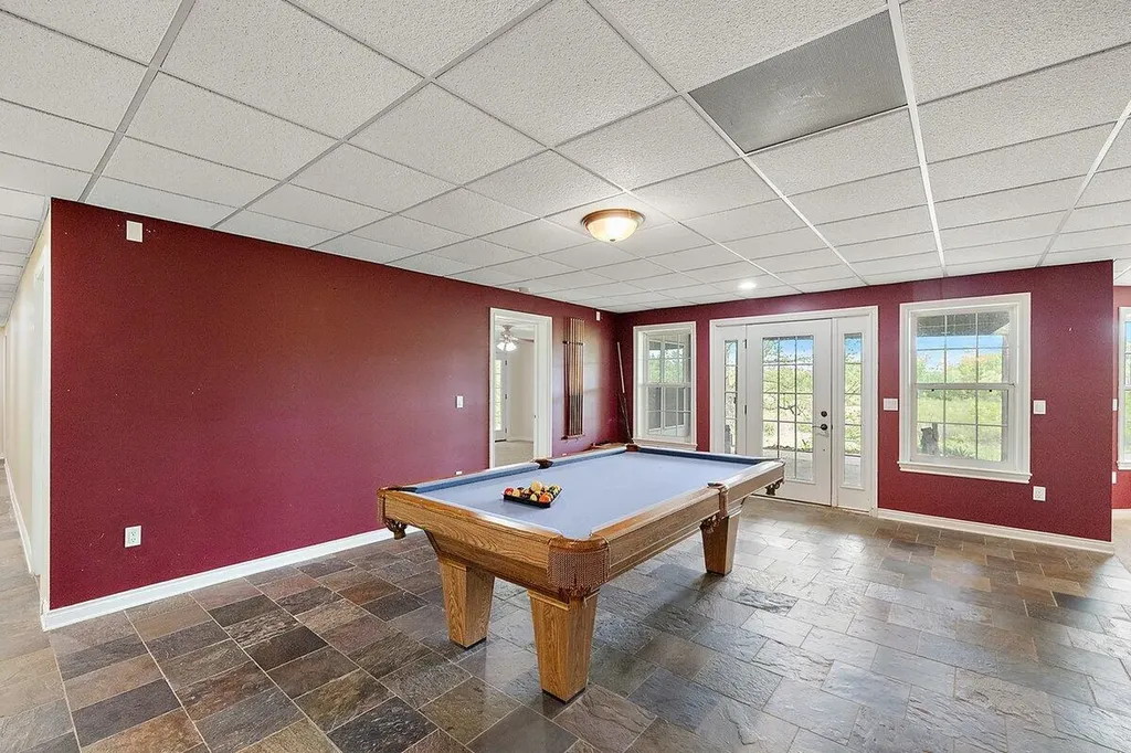 11137 Jeanette Drive Hamburg Township MI 48189