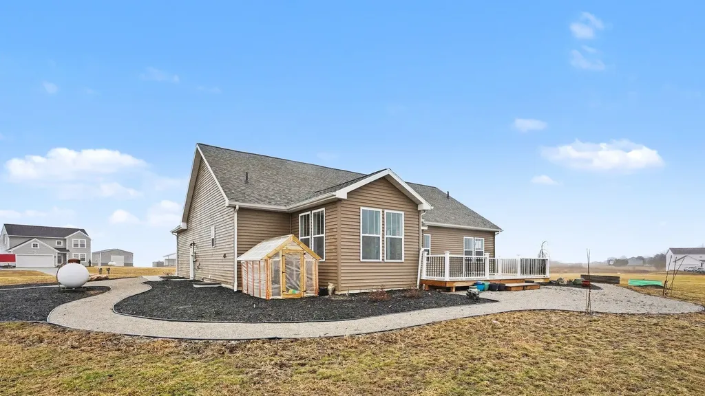 17110 Country Drive Manchester Township MI 48158