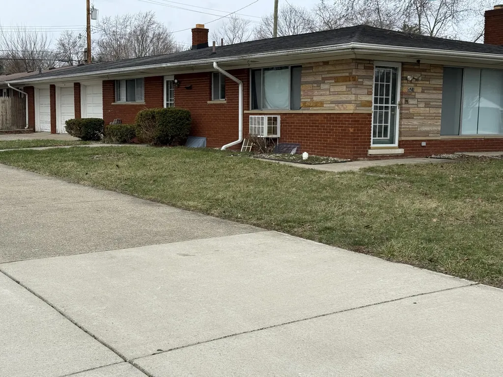 521 N Harris Road Ypsilanti Charter Township MI 48198