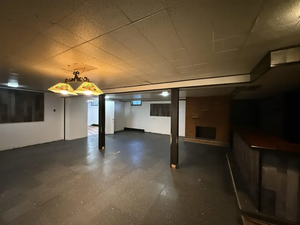 521 N Harris Road Ypsilanti Charter Township MI 48198