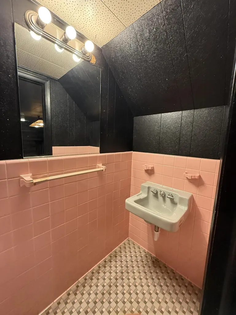 521 N Harris Road Ypsilanti Charter Township MI 48198