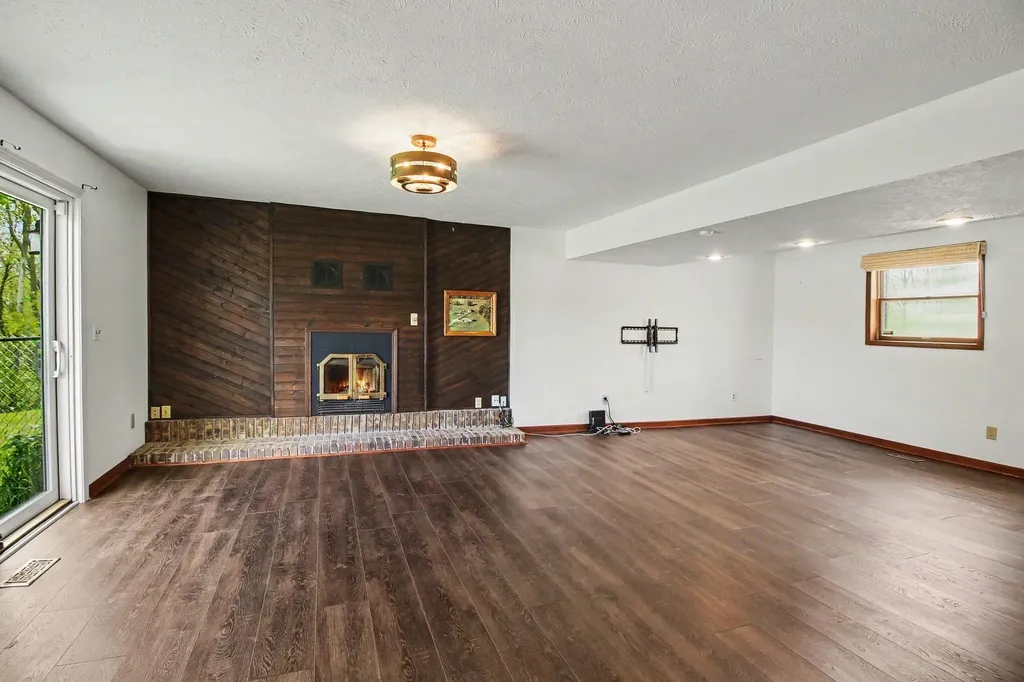 2536 W Coon Lake Road Marion Township MI 48843
