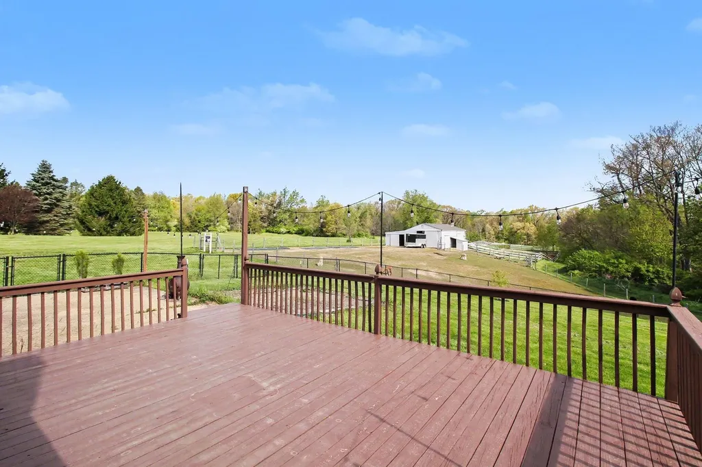 2536 W Coon Lake Road Marion Township MI 48843