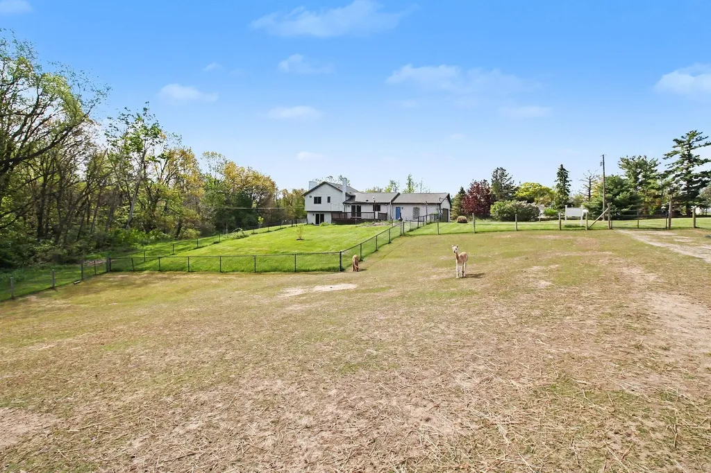 2536 W Coon Lake Road Marion Township MI 48843