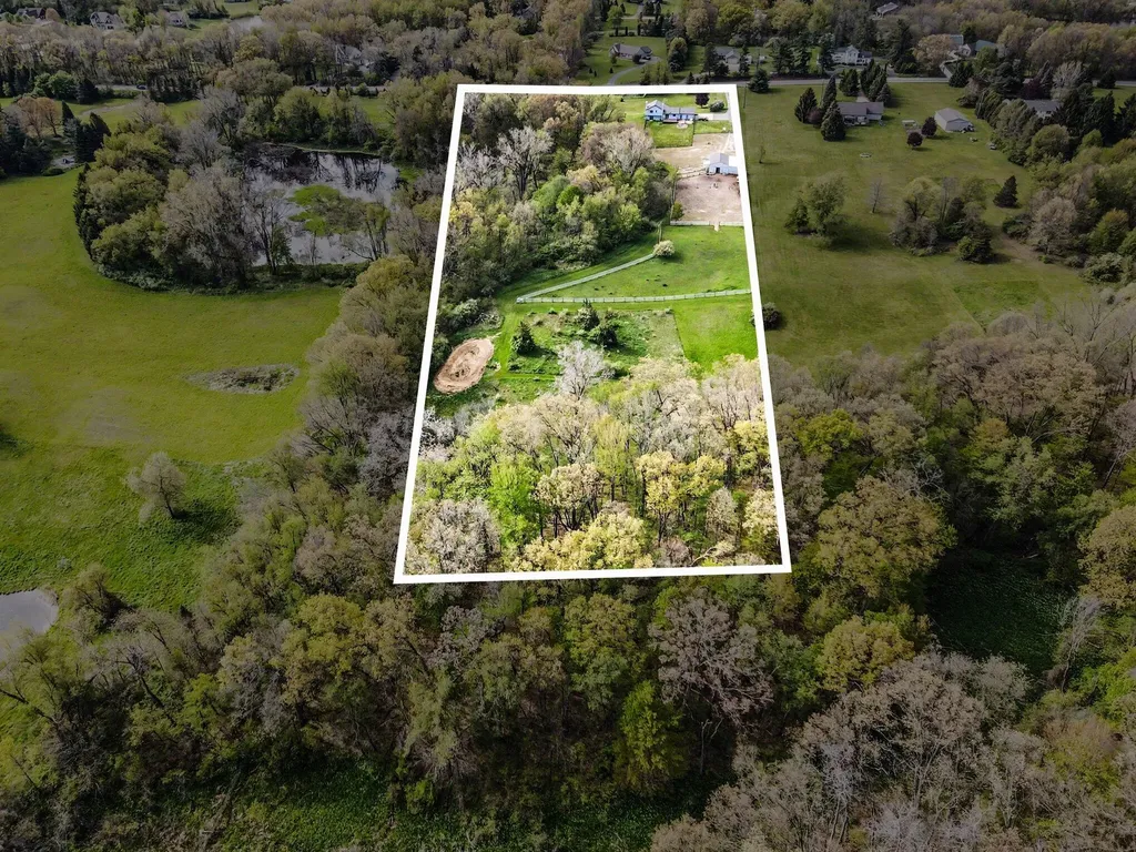 2536 W Coon Lake Road Marion Township MI 48843