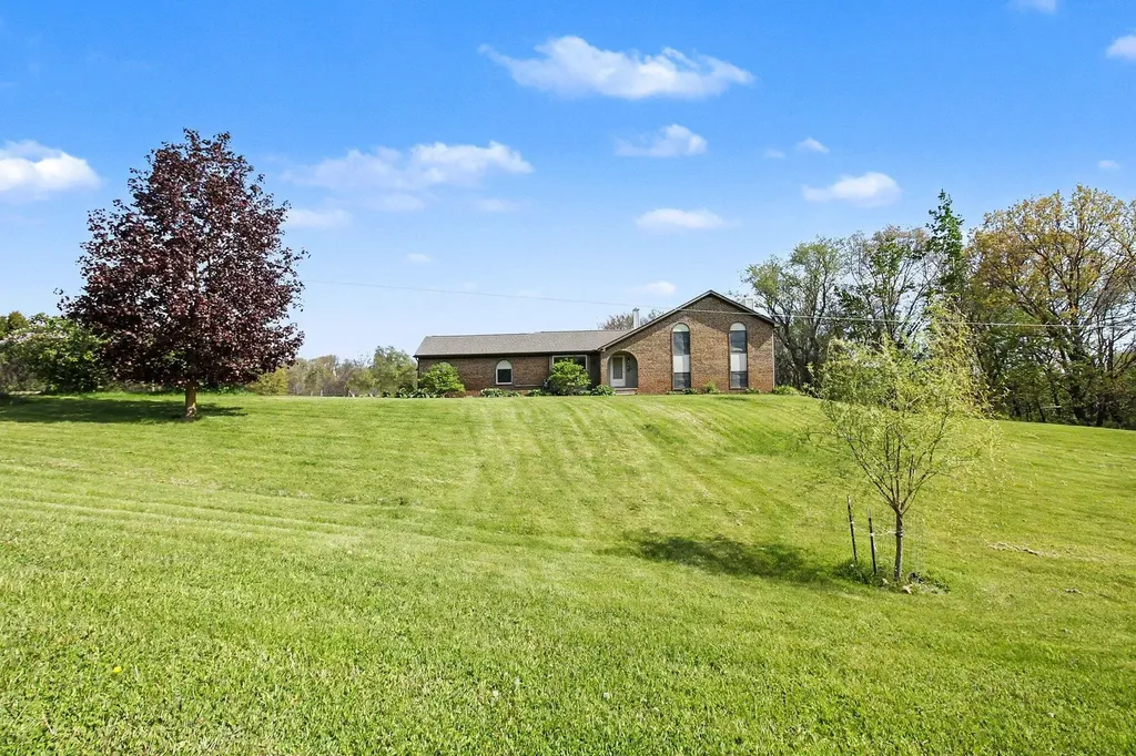 2536 W Coon Lake Road Marion Township MI 48843