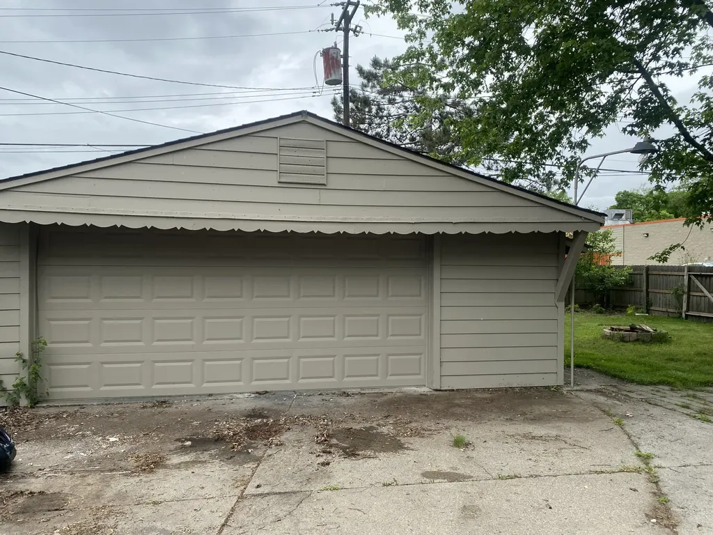 9350 Biddle Street Romulus City MI 48174