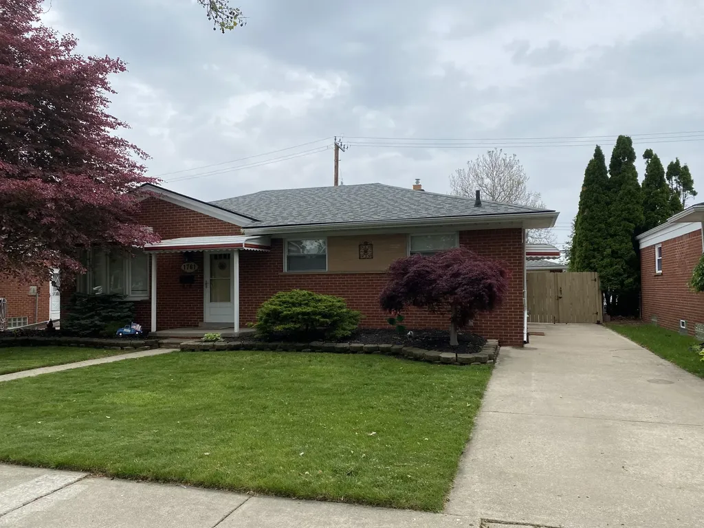 1761 Grange Road Trenton City MI 48183