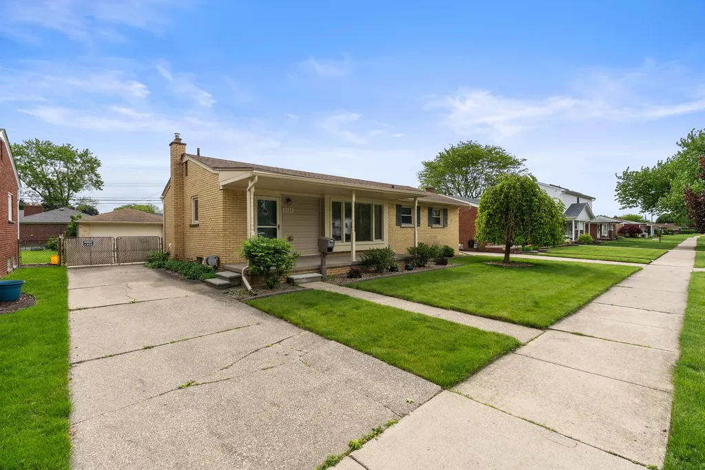 3233 Grange Road Trenton City MI 48183