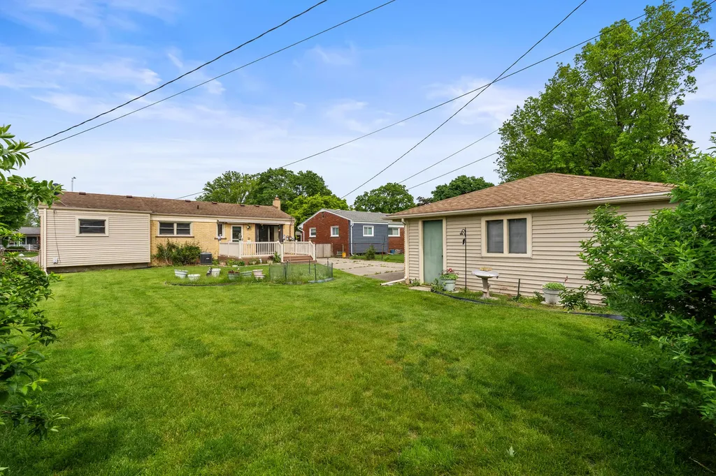 3233 Grange Road Trenton City MI 48183