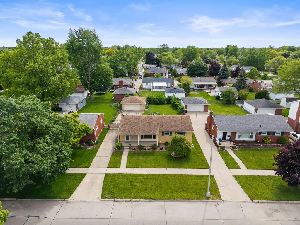 3233 Grange Road Trenton City MI 48183