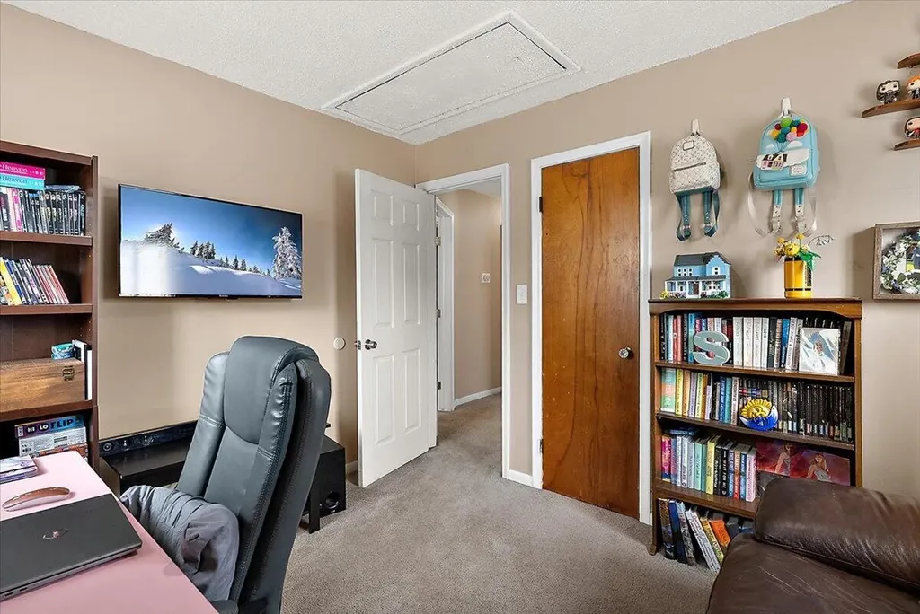 539 Mayflower Avenue Lincoln Park City MI 48146