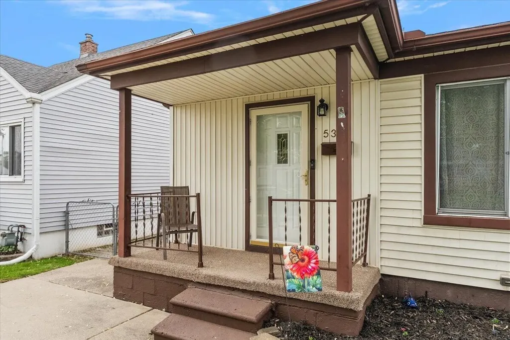 539 Mayflower Avenue Lincoln Park City MI 48146