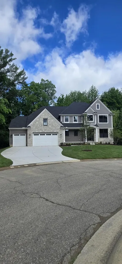 5850 Windrift Court West Bloomfield Charter Township MI 48324