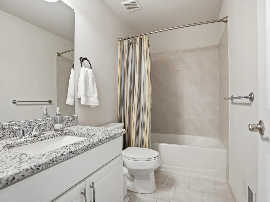 2768 Ashcombe Drive Ann Arbor City MI 48105