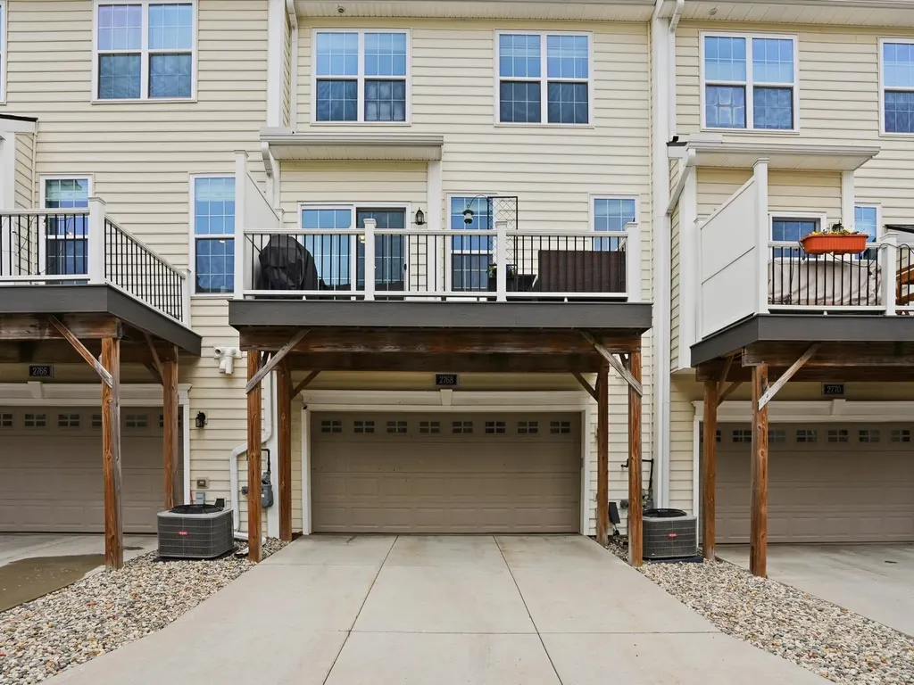 2768 Ashcombe Drive Ann Arbor City MI 48105
