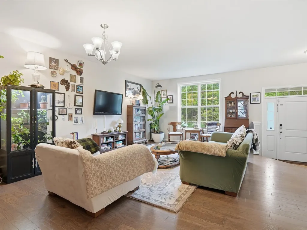 2768 Ashcombe Drive Ann Arbor City MI 48105