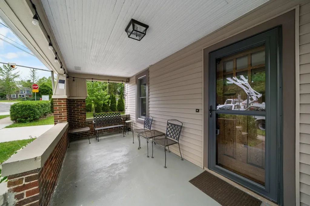 703 Moore Street Ann Arbor City MI 48105