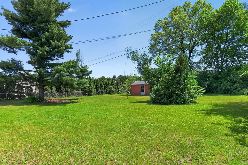 37951 Grantland Street Livonia City MI 48150