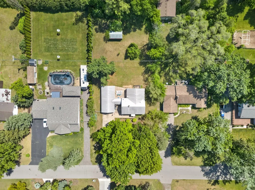 37951 Grantland Street Livonia City MI 48150