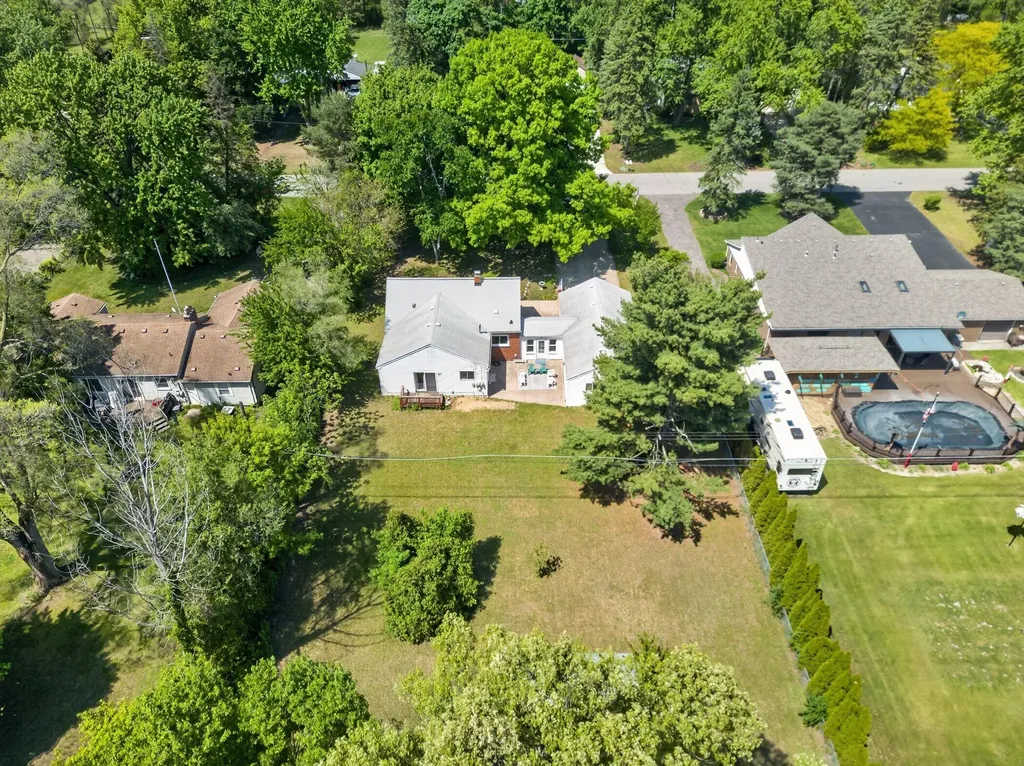 37951 Grantland Street Livonia City MI 48150