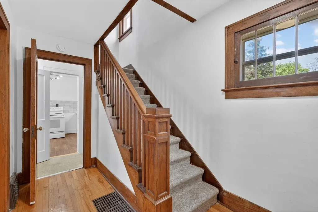 2110 S Grand Traverse Street Flint City MI 48503