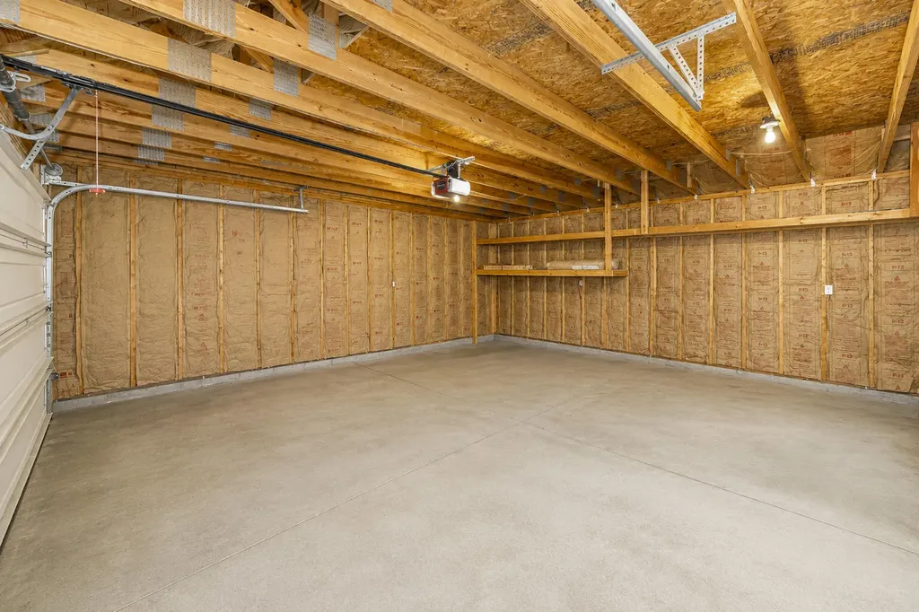 1934 Maddy Lane Keego Harbor City MI 48320