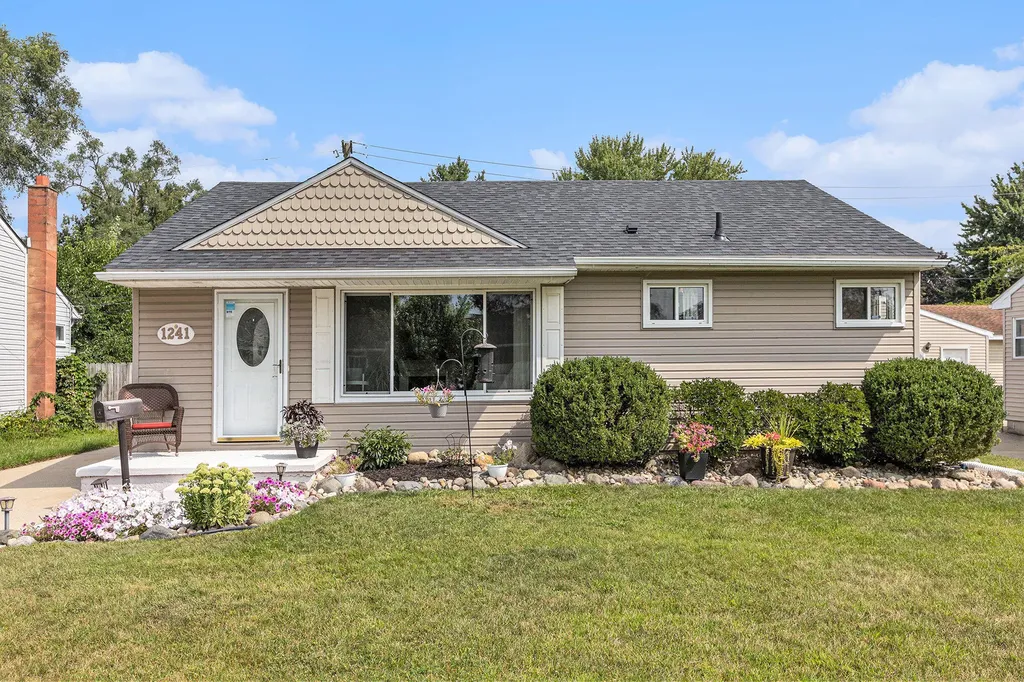 1241 Shirley Drive Ypsilanti Charter Township MI 48198