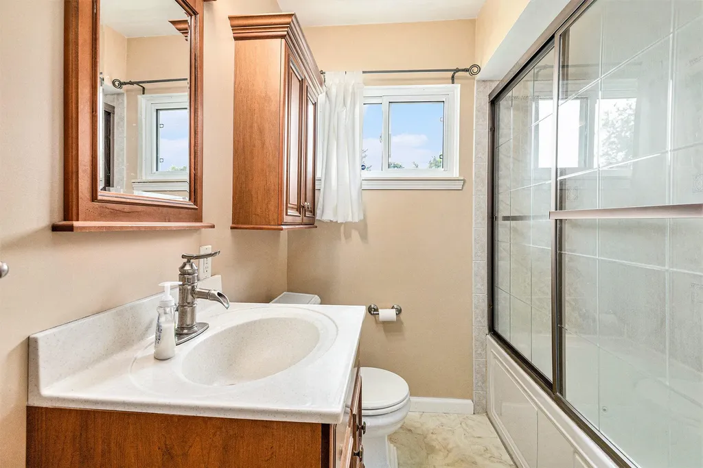 1241 Shirley Drive Ypsilanti Charter Township MI 48198