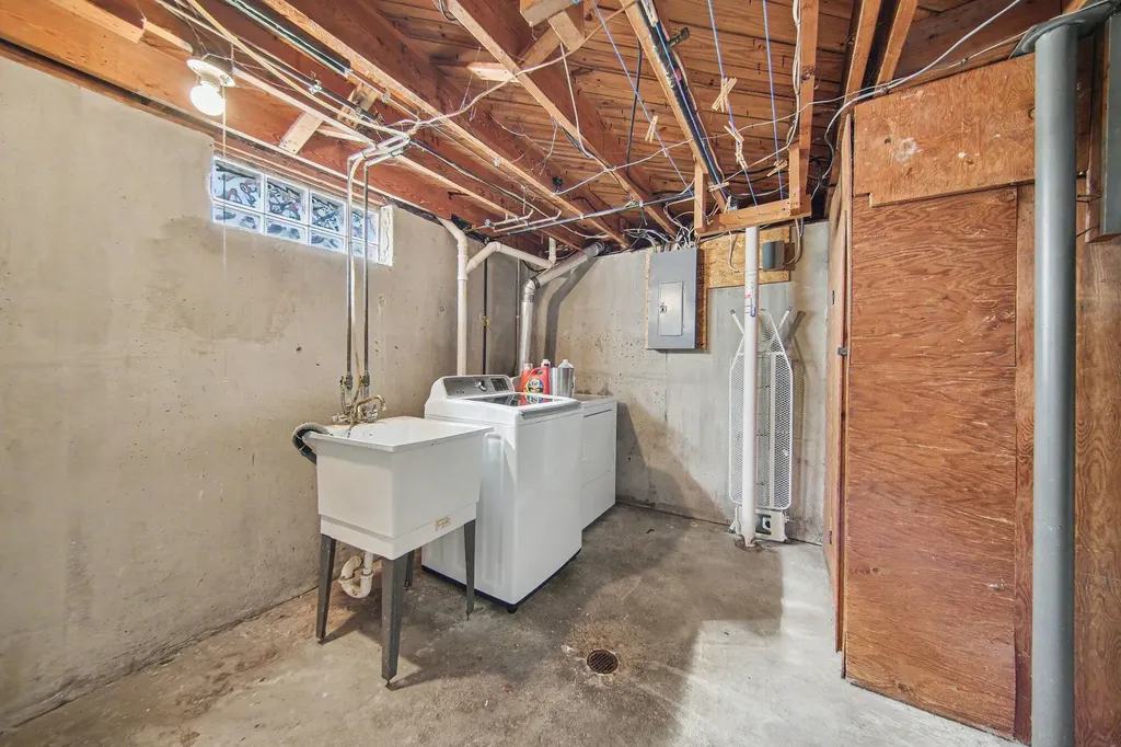 1241 Shirley Drive Ypsilanti Charter Township MI 48198