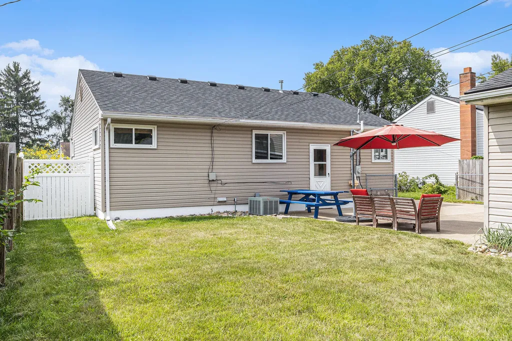 1241 Shirley Drive Ypsilanti Charter Township MI 48198