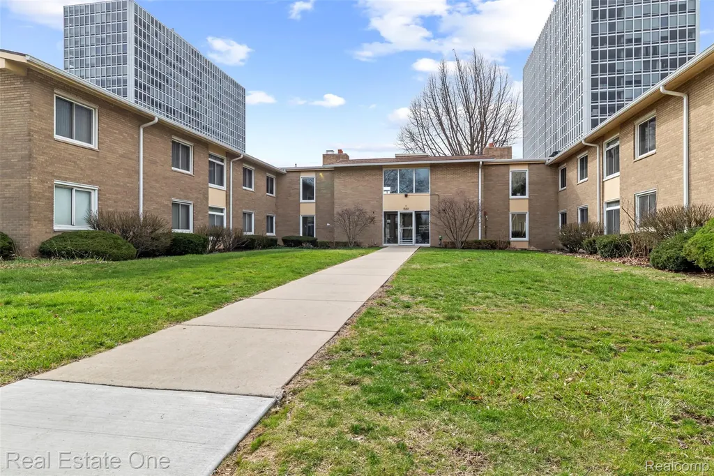 1550 Cherboneau Place Detroit City MI 48207