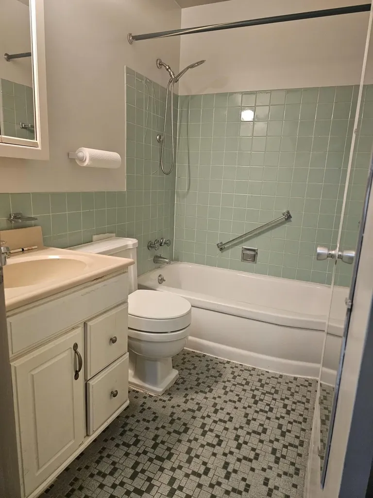 1550 Cherboneau Place Detroit City MI 48207