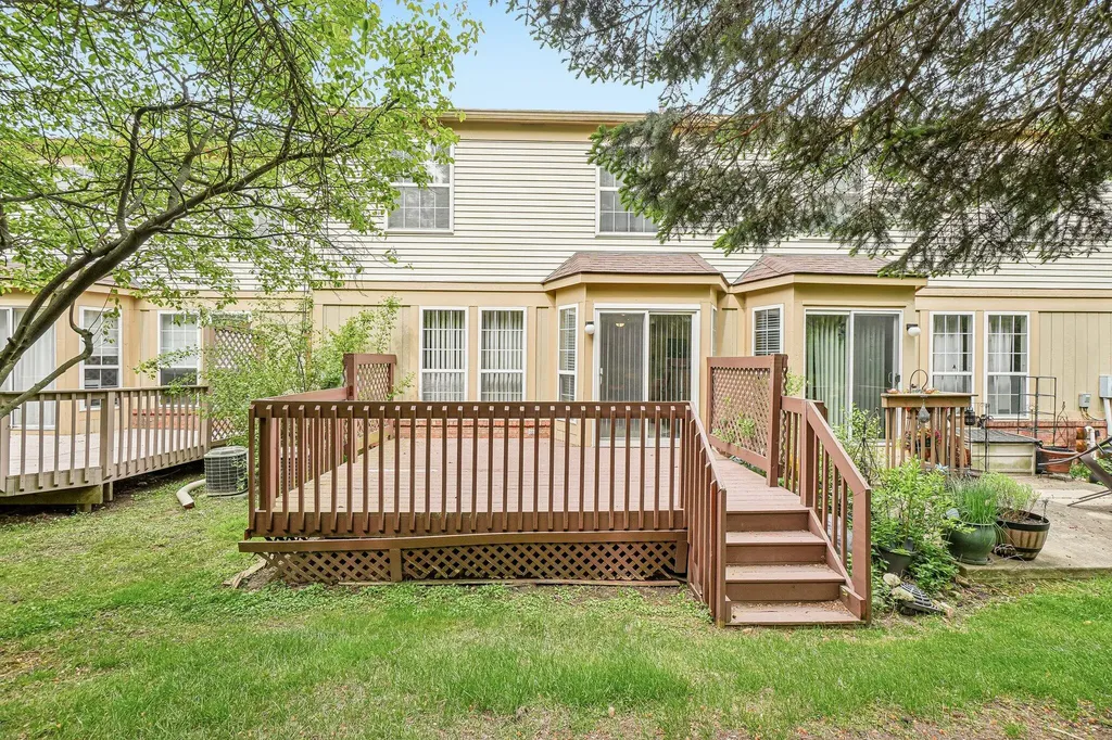 3123 Village Circle Ann Arbor Charter Township MI 48108