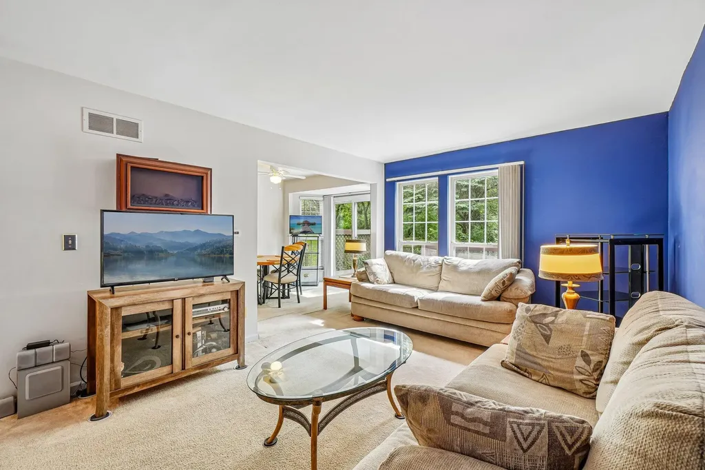 3123 Village Circle Ann Arbor Charter Township MI 48108