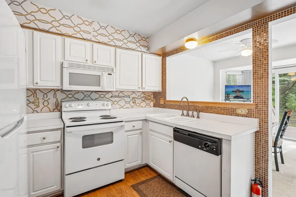3123 Village Circle Ann Arbor Charter Township MI 48108