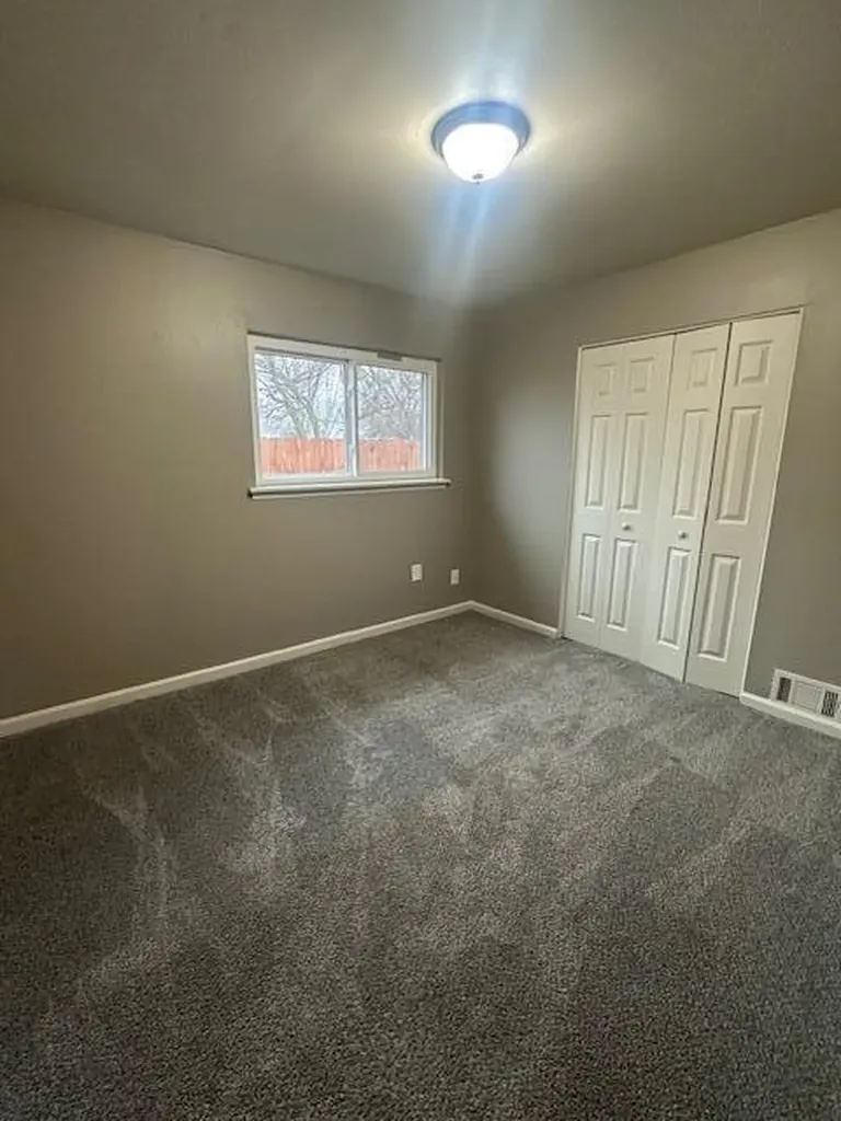 26935 California Street Taylor City MI 48180