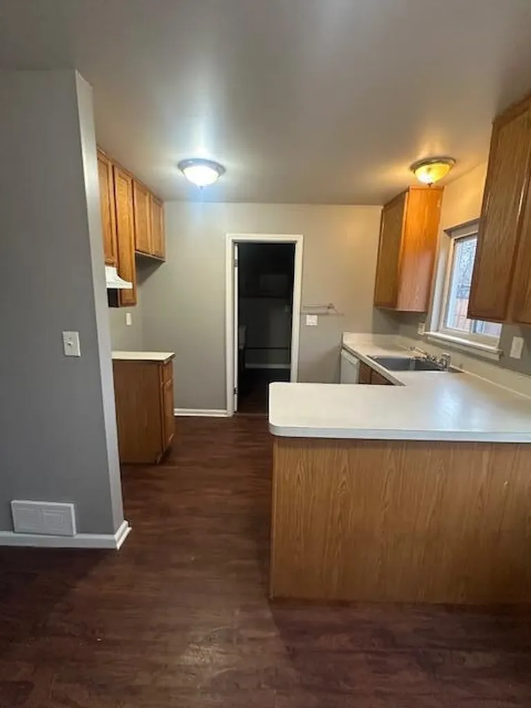 26935 California Street Taylor City MI 48180