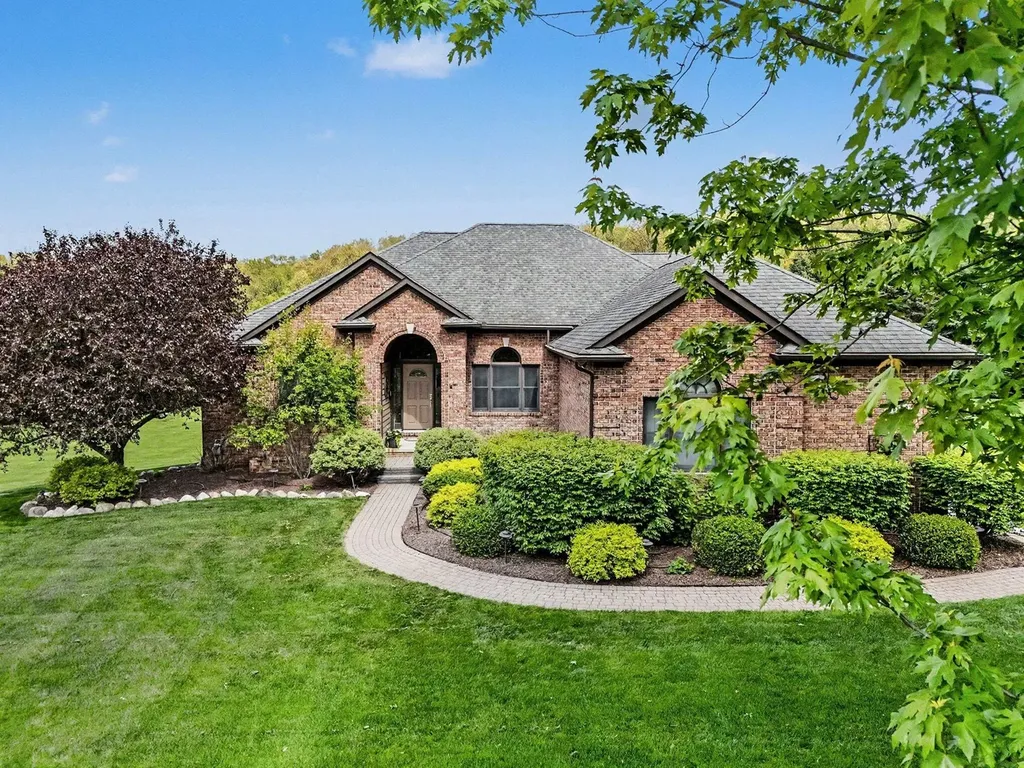 8588 Webster Hills Road Webster Township MI 48130