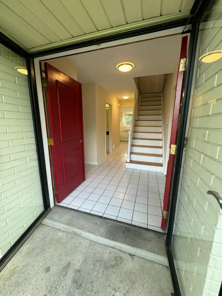 18175 Rainbow Drive Lathrup Village City MI 48076