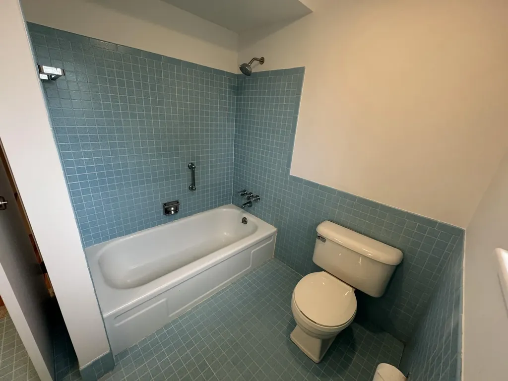 18175 Rainbow Drive Lathrup Village City MI 48076