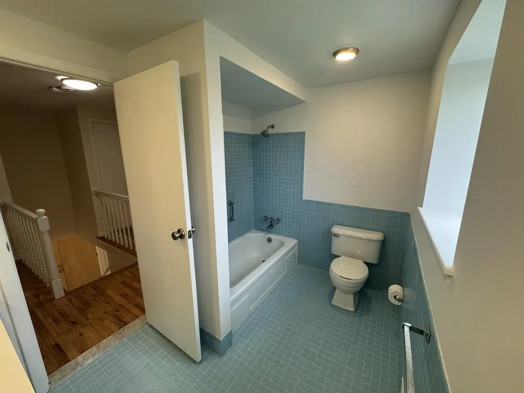 18175 Rainbow Drive Lathrup Village City MI 48076